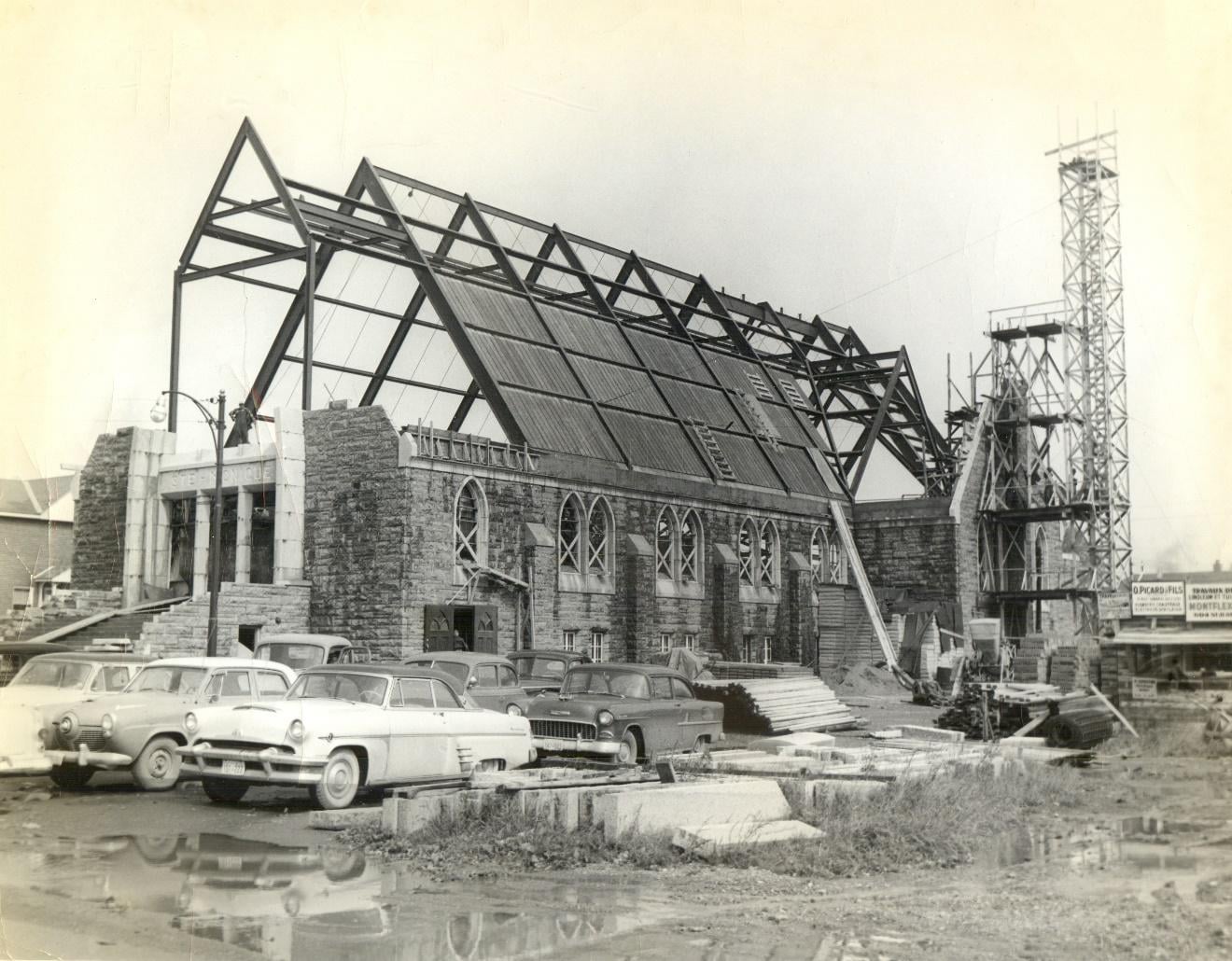 Construction de la toiture de l&rsquo;église